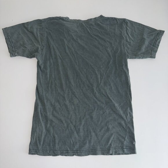 Canada Squamish British Columbia Bear Green Shirt Size Small - Picture 2 of 7